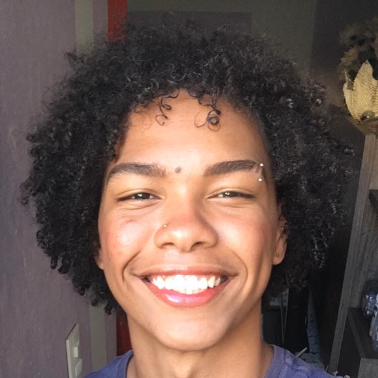 LUTO] Jovem blogueiro Wesley Souza do Nordeste de Amaralina, morre